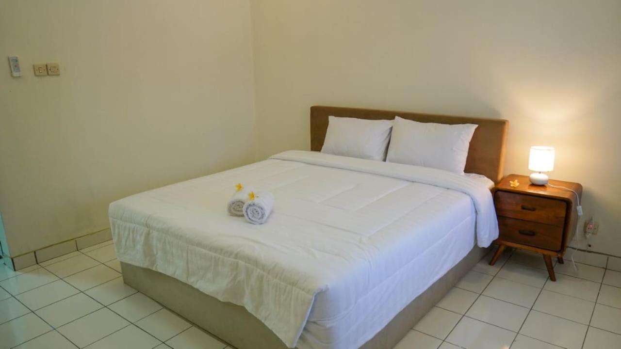 Hotel Pondok Putri Batukaras Exteriör bild