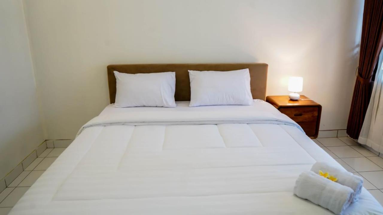 Hotel Pondok Putri Batukaras Exteriör bild